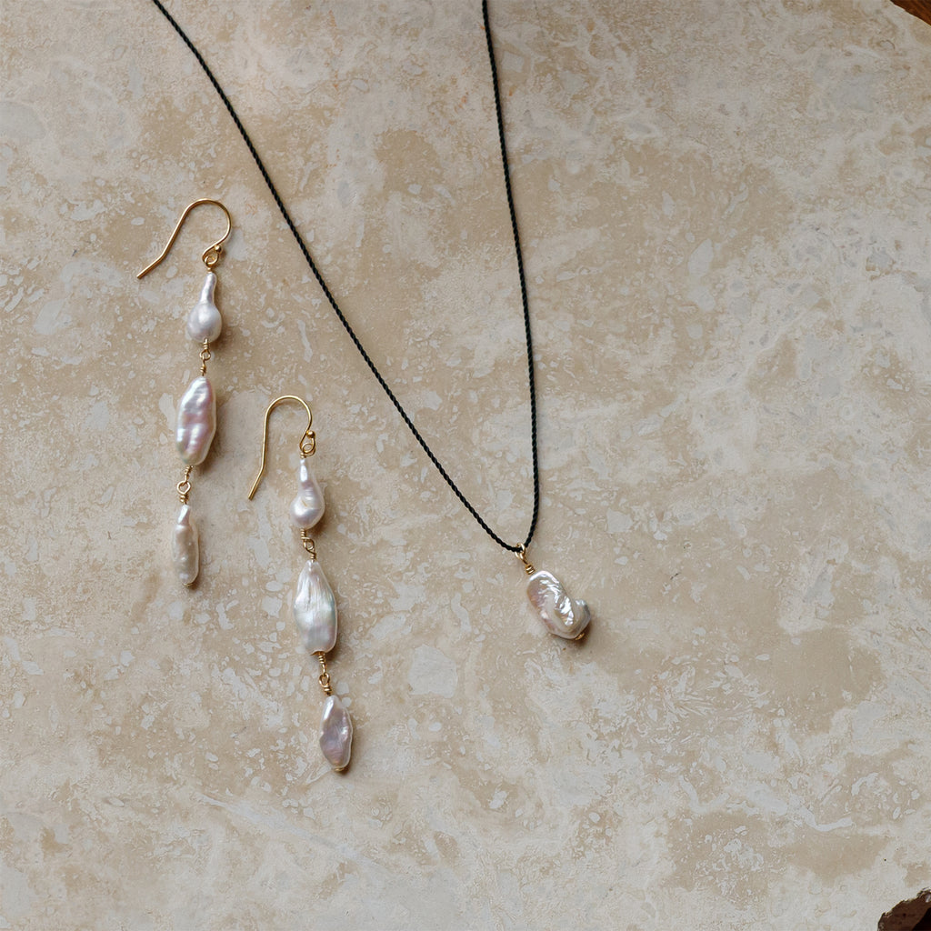 Freshwater Pearl Black Silk Cord Necklace and earrings.