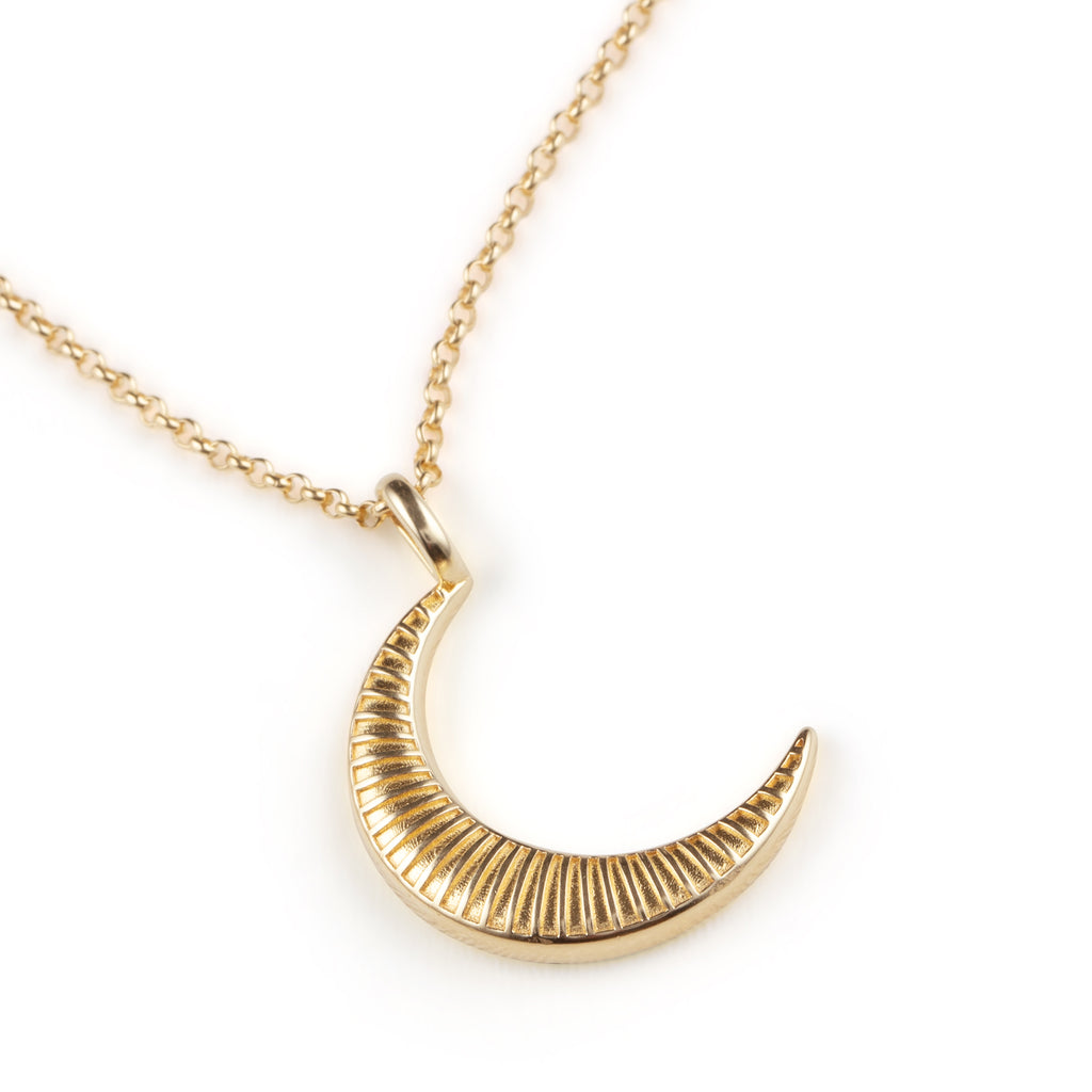 Portmoon Pendant Necklace