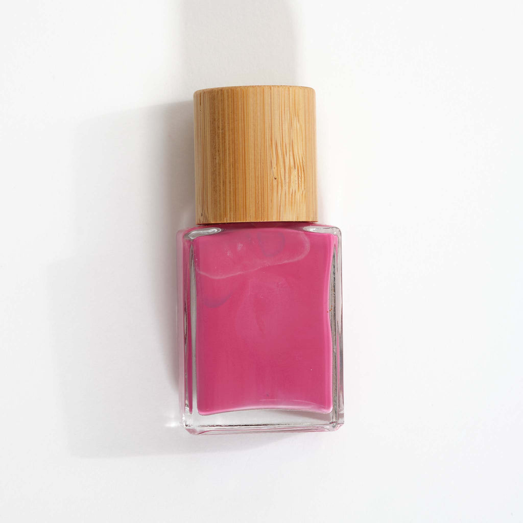 Licia Florio nail polish in the shade Lampone, a bright and vibrant shade of pink.