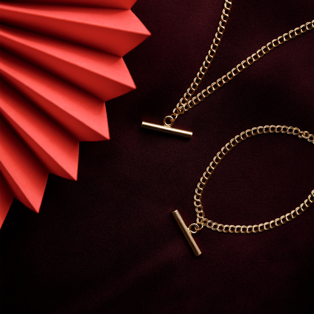 Megan Double Curb Toggle Necklace